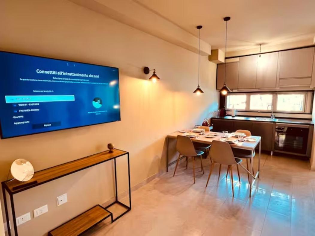 Lido Galeazzi Giant Pool Apartment Sirmione Luaran gambar