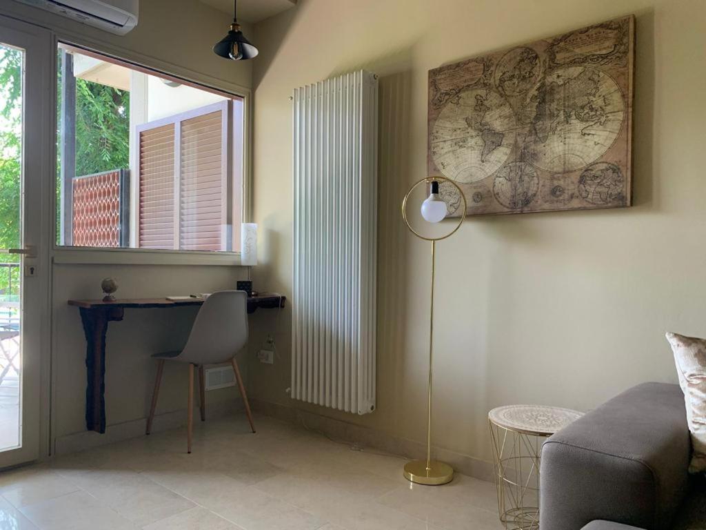 Lido Galeazzi Giant Pool Apartment Sirmione Luaran gambar