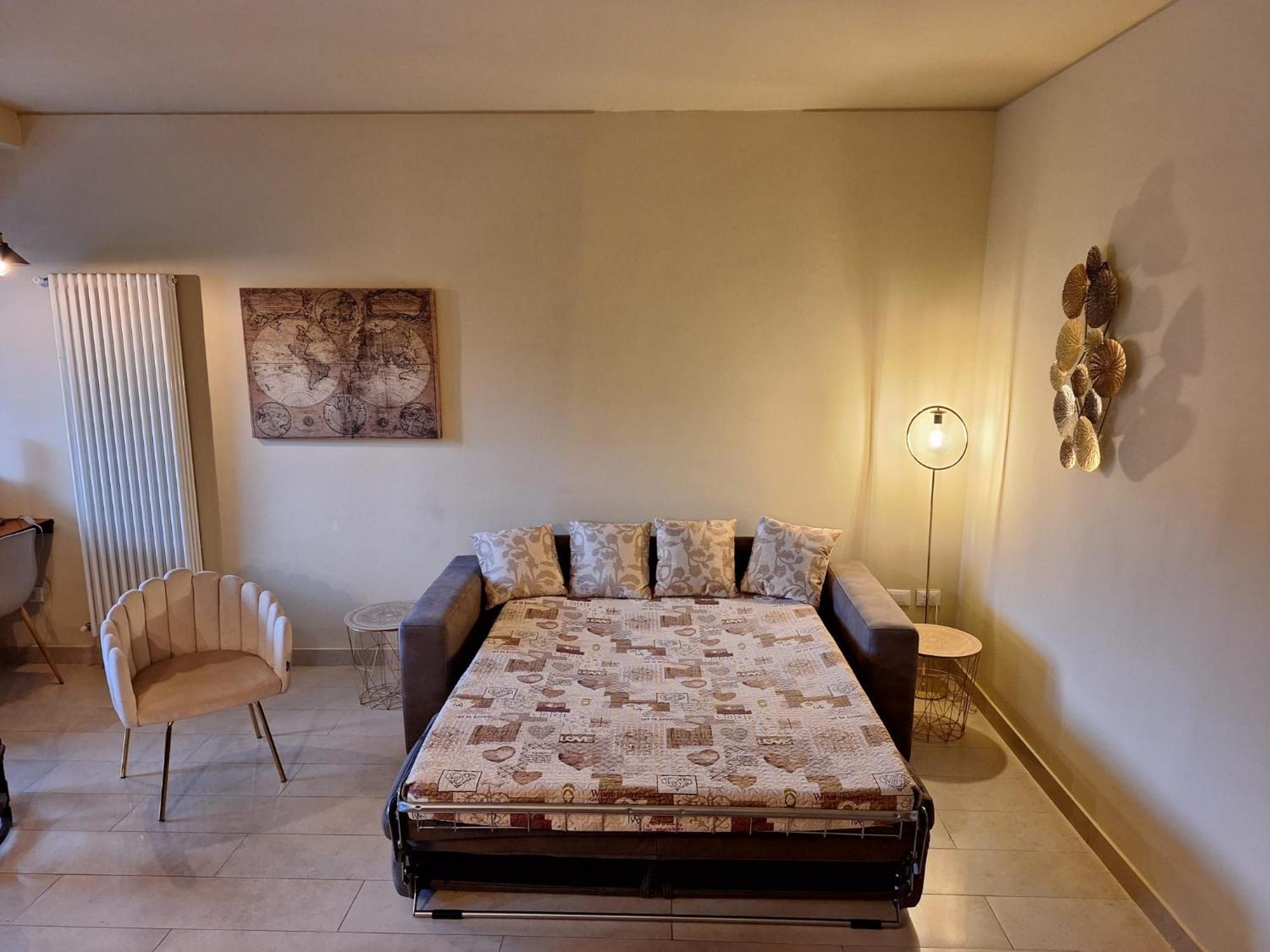 Lido Galeazzi Giant Pool Apartment Sirmione Luaran gambar